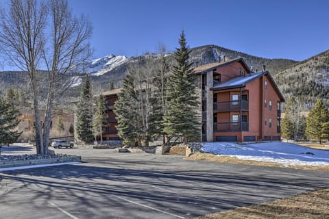 Warm & Welcoming Mtn-View Condo ~ 8 Mi to Ski Apartment in Frisco