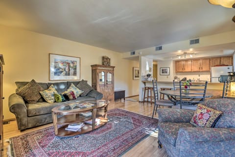 Warm & Welcoming Mtn-View Condo ~ 8 Mi to Ski Apartment in Frisco