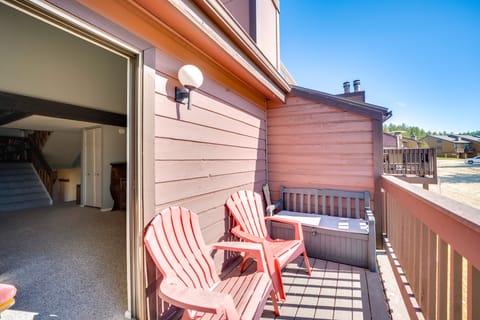 Warm Fraser Townhome w/ Community Amenities! Apartment in Fraser