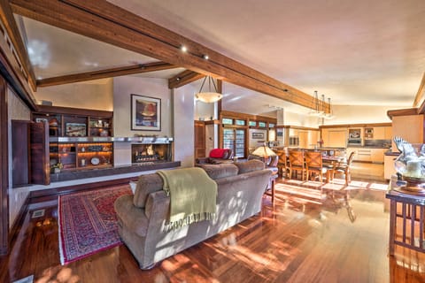 Spacious Luxury Retreat w/ Private Hot Tub & Pool! Maison in Hailey