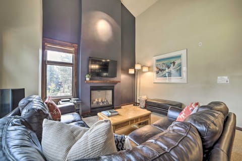 Modern Mammoth Lakes Condo: Ski, Hike, & More! Apartment in Mammoth Lakes