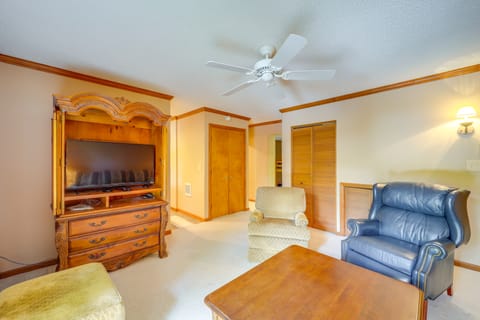 Condo w/ Balcony: Half Mi to Sugar Mtn Resort! Apartment in Sugar Mountain