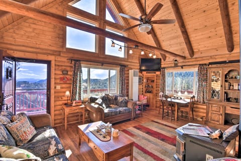 Remote Escape w/ Deck & Sweeping Mountain Views! House in Colorado