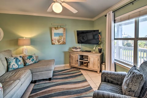 Gulf Shores Beach Condo w/ Community Pool! Apartment in West Beach