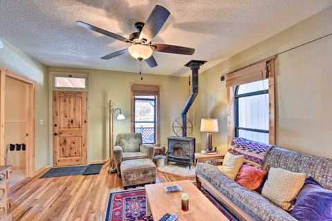 0255: Eclectic Sanctuary 6 Blocks from Downtown! Maison in Salida
