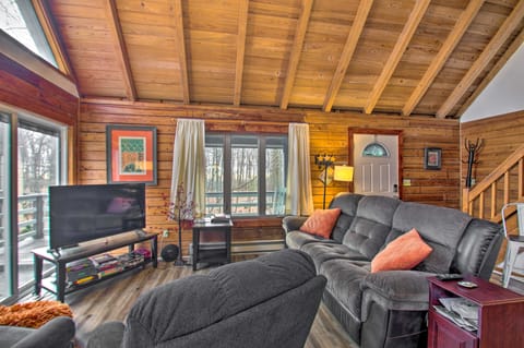 Wintergreen Home w/ Deck - Near Skiing & Hiking! Casa in Nelson County
