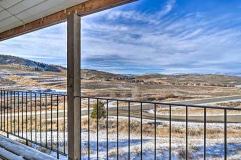 Ski-In/Ski-Out Retreat: Walk to Granby Ranch! Apartment in Granby