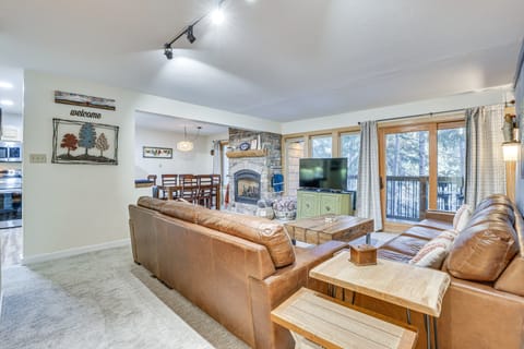 'SnowDogs' Breck Condo w/ Fireplace: Walk to Lifts Apartment in Breckenridge