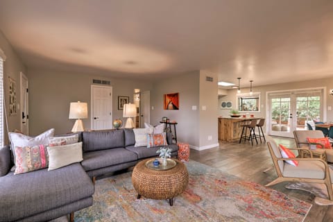 Red Rock Views: Modern Sedona Home House in Sedona