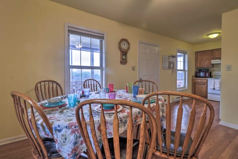 Cozy Rixeyville Cottage w/ Deck, Grill, & Stabling Cottage in Shenandoah Valley