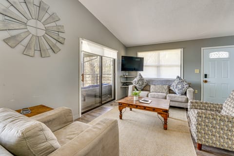 Table Rock Lake Home w/ Lake Access & Views House in Table Rock Lake