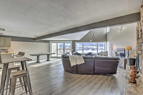Stunning Condo in Fraser w/ Mountain Views! Apartment in Fraser