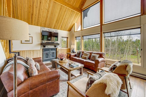 Dreamy Escape Btwn Winter Park & Lake Granby! House in Colorado