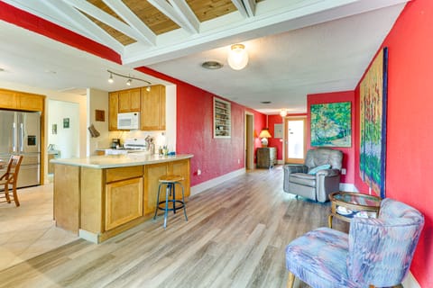 Walk to Mueller Lake Park! Home w/ Patio & Yard House in Austin