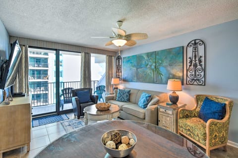 Gulf Shores Condo: Walk to Beach, The Hangout Apartment in West Beach