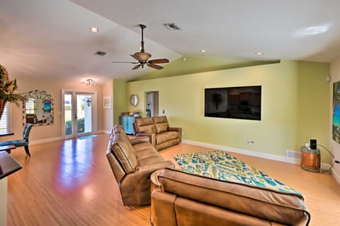 House w/ Heated Pool & Grill - Walk to Beach! House in Marco Island