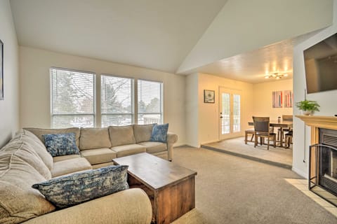 Spacious Cottonwood Heights Home: Ski Nearby! Apartment in Cottonwood Heights