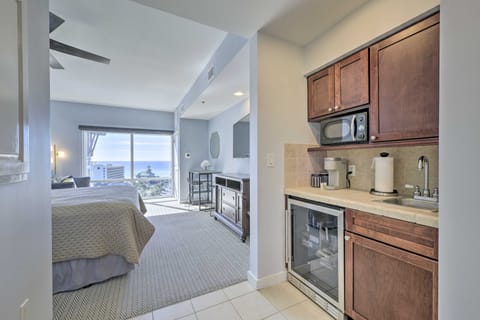 Sun-Filled Miramar Beach Studio w/ Ocean View Apartment in Miramar Beach