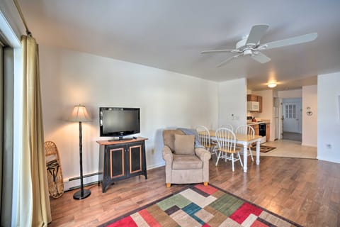 Lake George Getaway Near Restaurants, Shops! Apartment in Bolton Landing