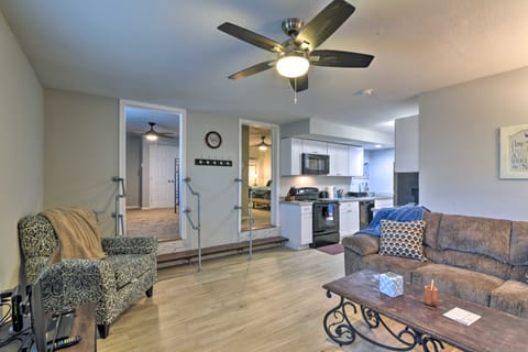 Convenient Galveston Apartment: 1/2 Mi to Beach Apartment in Galveston Island