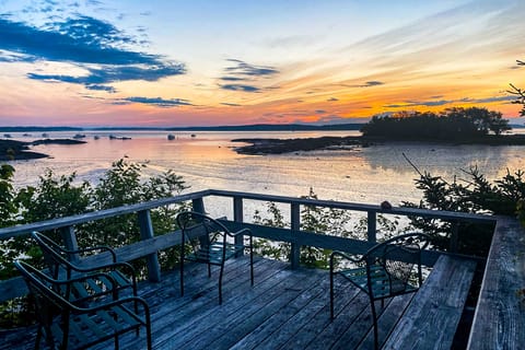 Coastal Maine Retreat: Deck w/ Bay Views! Cottage in Harrington