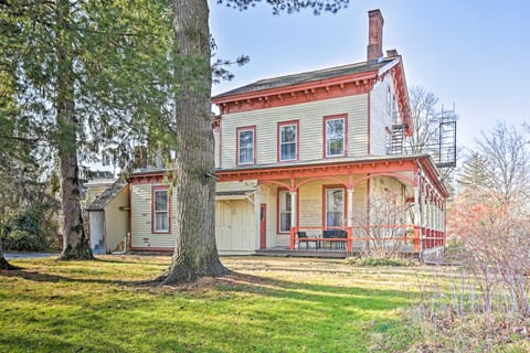 Pet-Friendly Apt in 1850's Victorian Mansion! Condo in Poughkeepsie