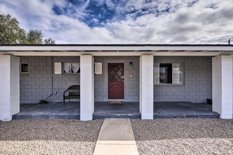 Centrally Located Gem with Laughlin Strip Views! Maison in Bullhead City