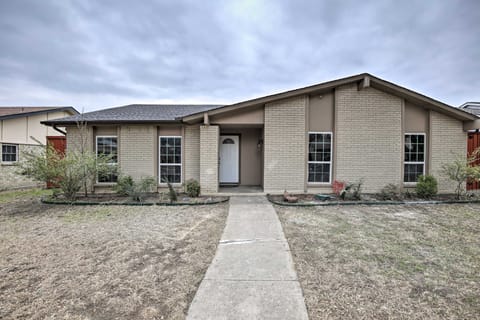 Family-Friendly Garland Home w/ Private Pool! House in Richardson