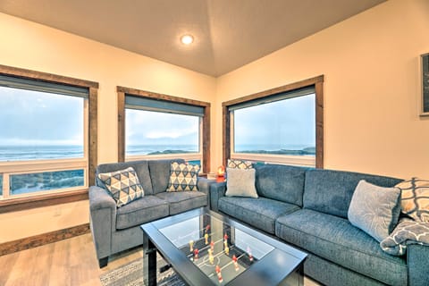 Sanderling Sea Cottages, Unit 5 w/ Ocean Views! Cottage in Oregon