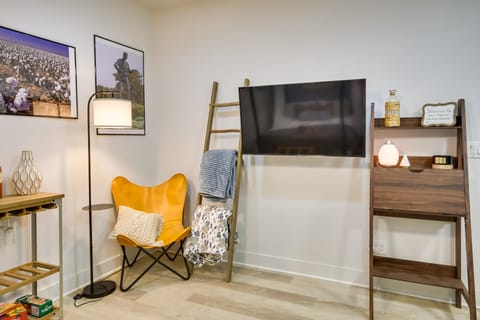 Relaxing Lubbock Studio ~ 6 Mi to Texas Tech Apartment in Lubbock