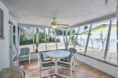 Ormond Beach Home w/ Screened Porch, Walk to Shore House in Daytona Beach