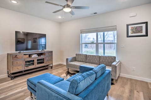 Modern Townhome ~ 3 Mi to Dtwn Grand Junction Apartment in Grand Junction