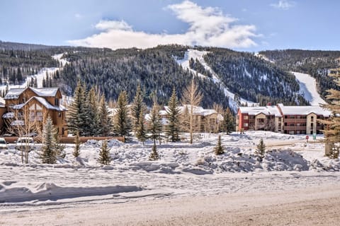 Keystone Studio w/ Hot Tub: Walk to Ski Lifts! Apartment in Keystone