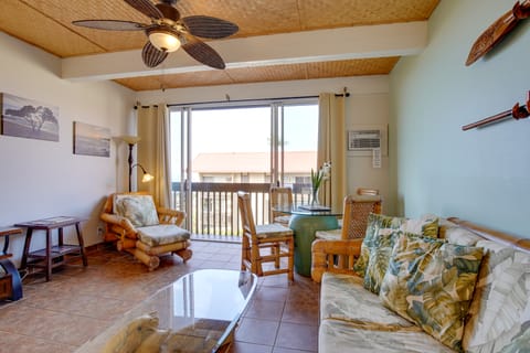 Kailua-Kona Condo: Steps to Beach & Downtown! Apartment in Holualoa