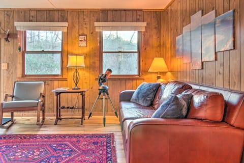 Spruce Pine Cabin on 8 Acres: 2 Decks & Views! House in Mitchell County