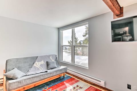 Prismatic Mountain Studio < 1 Mi to Big Sky Resort Apartment in Big Sky