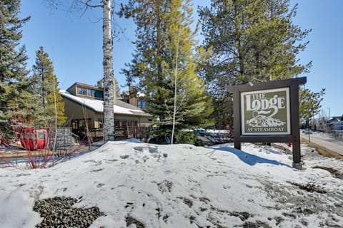 Upscale Condo w/ Balcony < 1/2 Mi to Ski Resort Apartment in Steamboat Springs