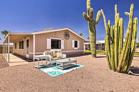 Apache Junction Abode Near Golf & Shopping House in Apache Junction