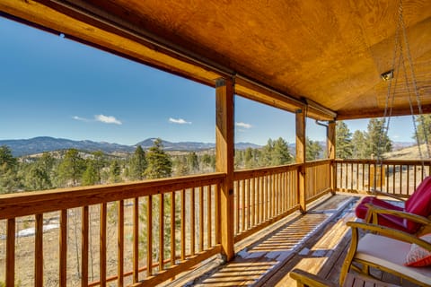 Lake George Cabin w/ Deck & Mountain Views! House in Colorado