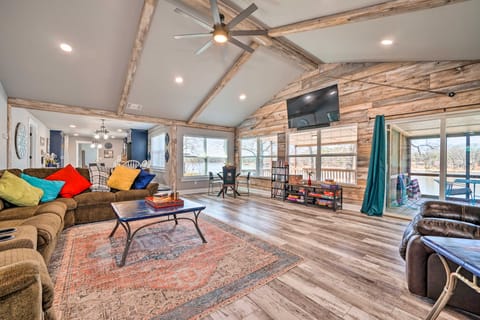 Lakefront Fort Towson Home: Private Dock & 3 Decks House in Oklahoma