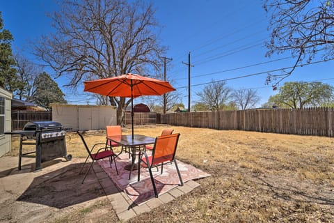 Lubbock Home: Furnished Patio < 5 Mi to Dtwn! House in Lubbock