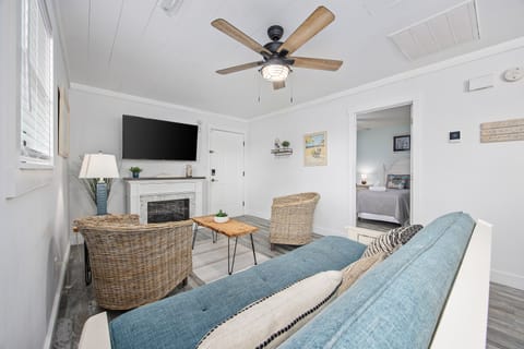 Relaxing, Updated Condo w/ Pool, Walk to Beach! Apartment in North Myrtle Beach