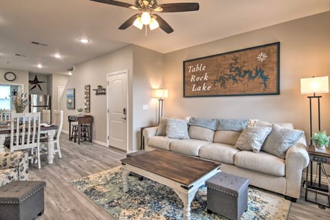 Branson Getaway w/ Game Room: Family Friendly! Apartment in Branson