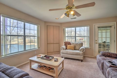 Branson Condo w/ Sunroom Near Downtown! Apartment in Branson