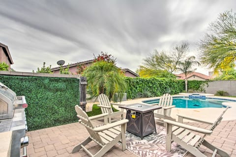 Bright Phoenix Home w/ Private Pool & Hot Tub House in New River