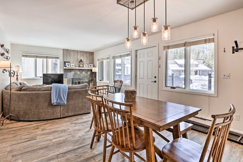 Cozy East Vail Condo ~ 6 Mi to Vail Village! Apartment in Vail