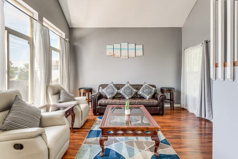 15 Mi to Downtown Denver: Home w/ Yard + Patio House in Aurora