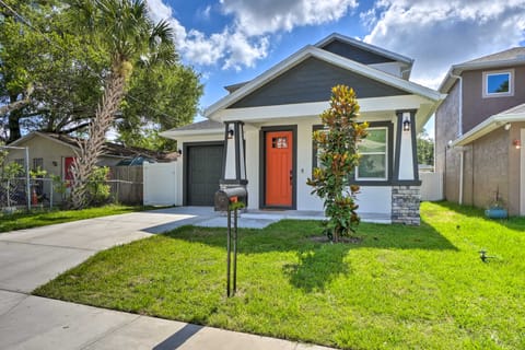 Contemporary Home w/ Fenced Yard 2 Mi to Downtown! House in Tampa