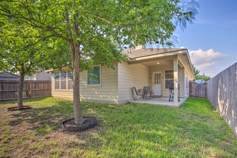 San Antonio Home w/ Game Room, 9 Mi to SeaWorld! House in San Antonio