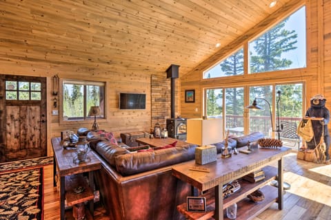 Jefferson Cabin w/ Fire Pit: Near Hiking Trails! House in Park County